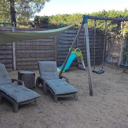 Spacious Quiet Nest With Garden Near The Sea *